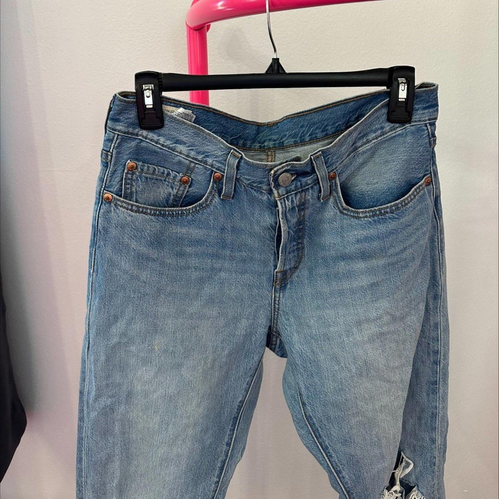 LEVIS SLIM TAPER BLUE RIPPED MID RISE DISTRESSED SIZE - Picture 4 of 6